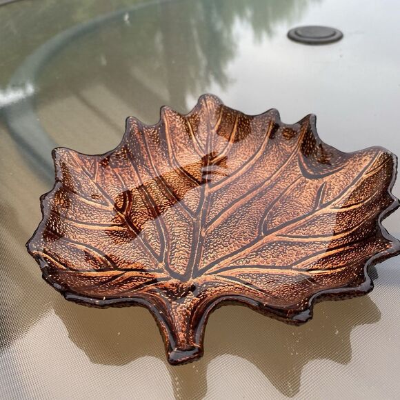SUGAR MAPLE LEAF PLATE GLASS AMBER GLOW CHEESE CANDY SERVE DISH Sparkling - Picture 2 of 11
